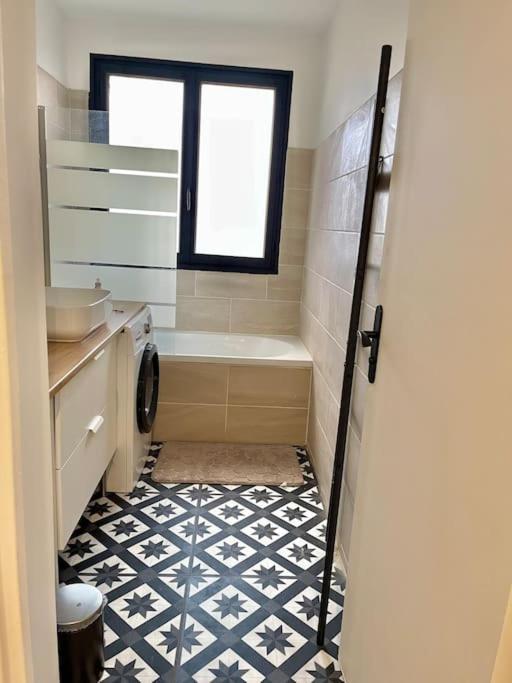 Magnifique Appartement Neuilly Sur Marne Entre Paris Et Disneyland Екстериор снимка